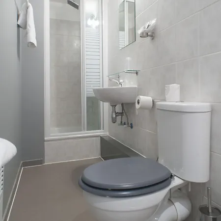 阿尔法酒店 酒店